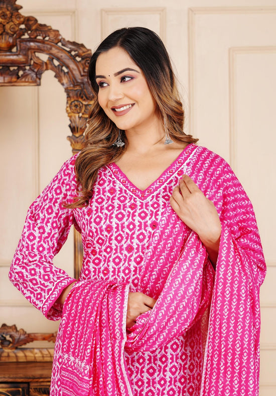 Floral Print 3/4 Sleeve Pink Color Pure Cotton Kurti