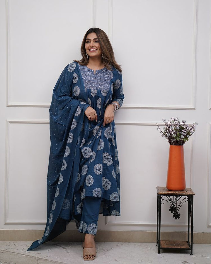 Cyan Blue Long Flared Bandhani Printed Kurta Pant & Dupatta Set