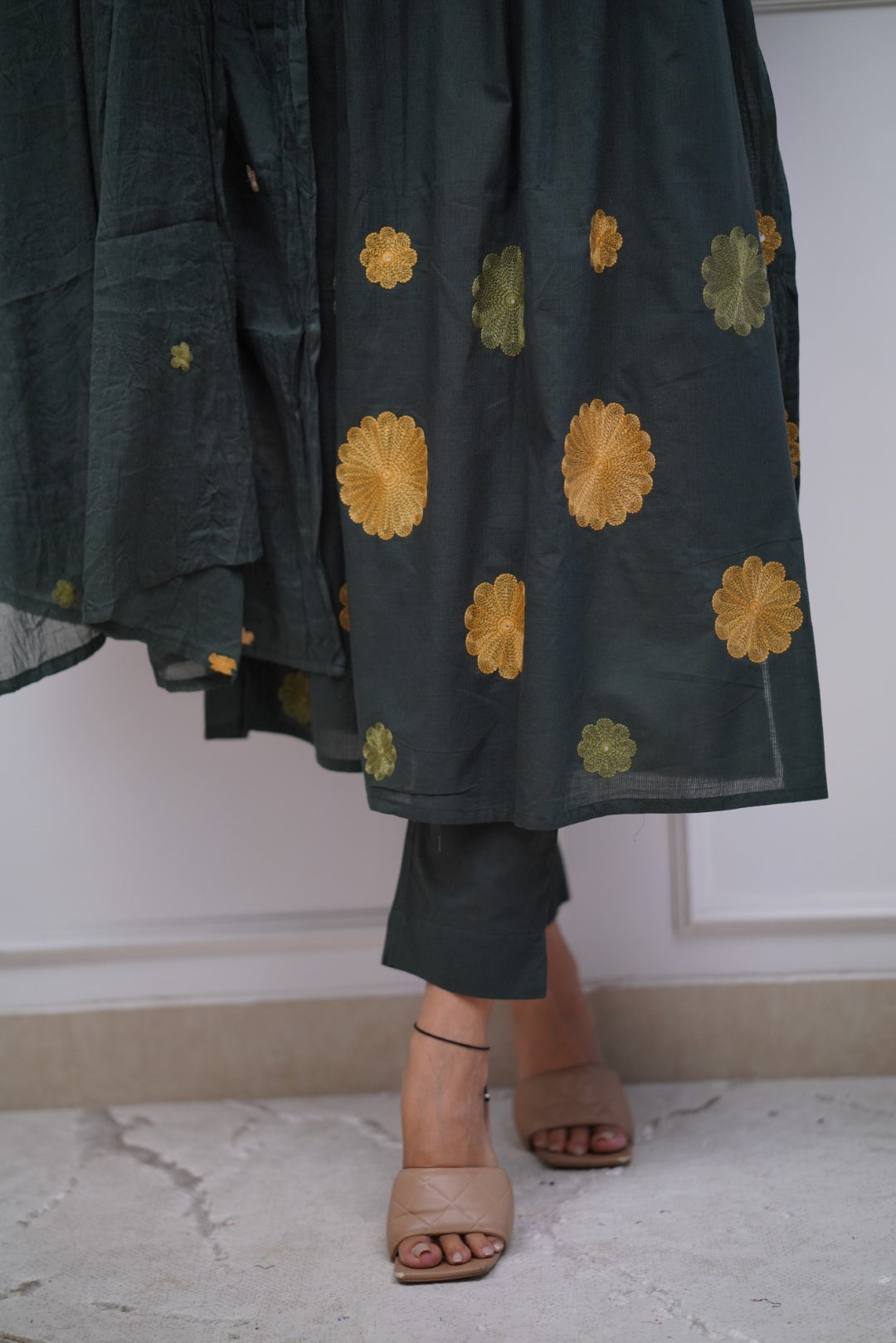 Women'S Grey Embroidered Mulmul Suits - Handcrafted Thread Work