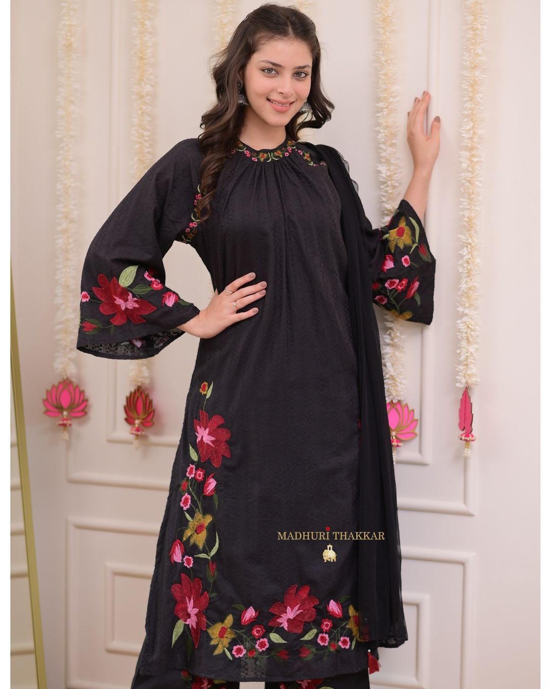 Floral Embroidered Thread Work Pure Cotton Kurta with Trousers & Dupatta