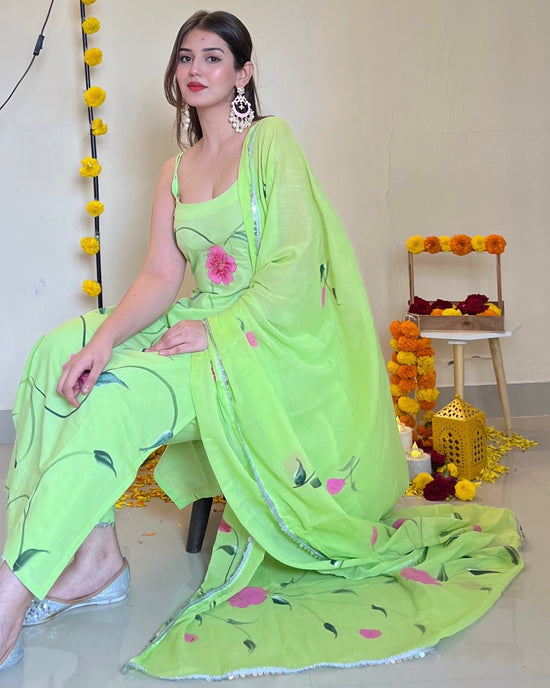 Floral Handpainted Parrot Green Suit Set | Sweetheart Neckline Elegance